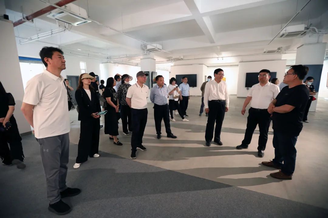 说明: 图片 说明: 图片